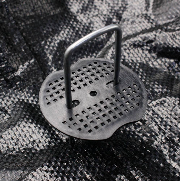 1 in. x 6 in. /1.57in. x 4 in. Galvanized Landscape Staples Stake 11-Gauge Silver, Metal Weedmat Stake Pins